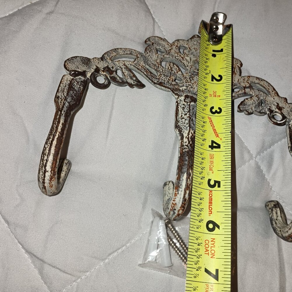 Painted  Ornate  Farmhouse Cottage Cast Iron  3 Prong  Wall Hook - Picture 3 of 5